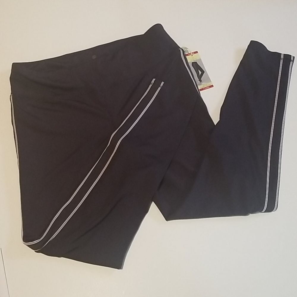 NWT Tangerine Active Stripe Legging